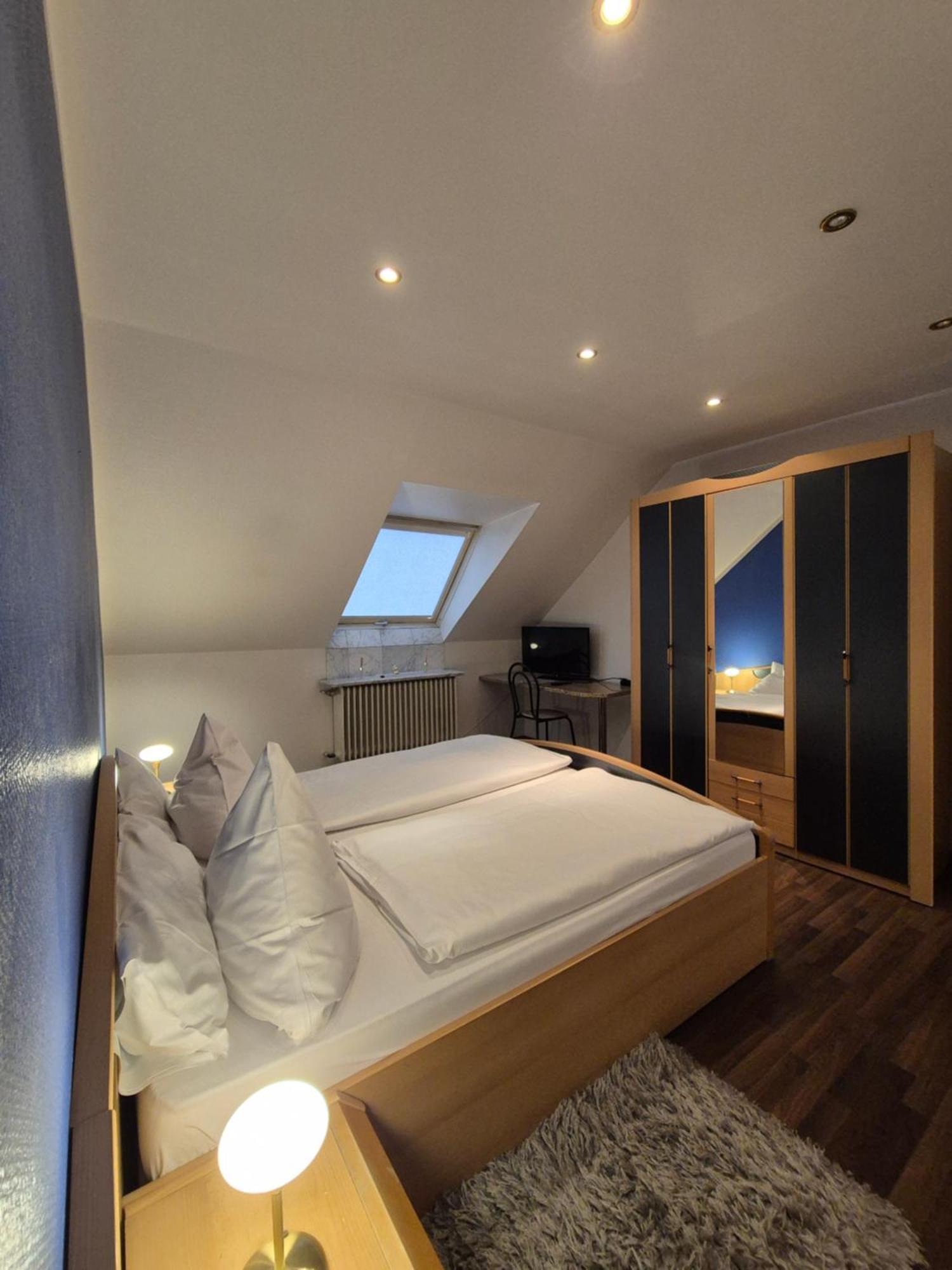 Hotel Am Schenkelberg Σααρμπρύκεν Εξωτερικό φωτογραφία