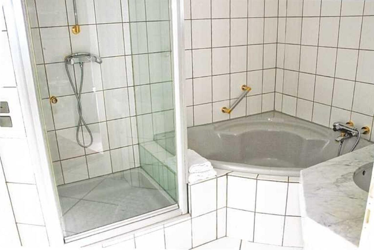 Hotel Am Schenkelberg Σααρμπρύκεν Εξωτερικό φωτογραφία