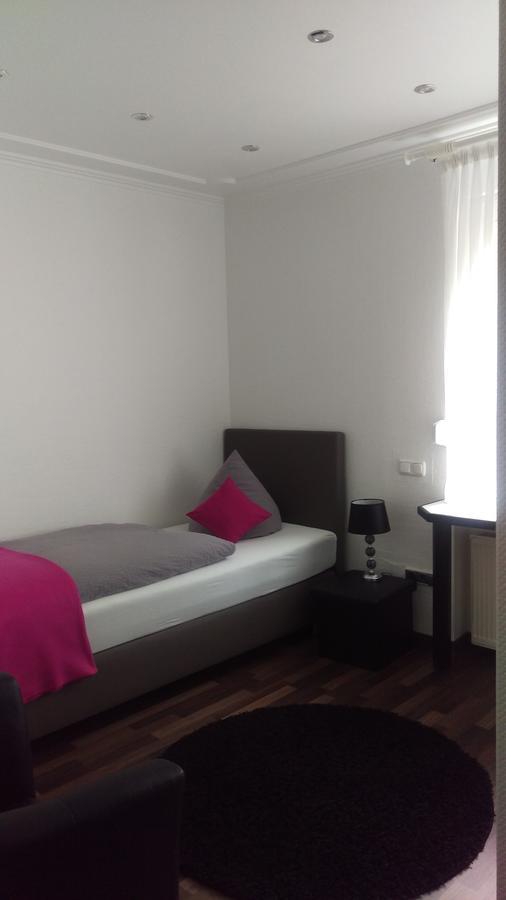 Hotel Am Schenkelberg Σααρμπρύκεν Εξωτερικό φωτογραφία